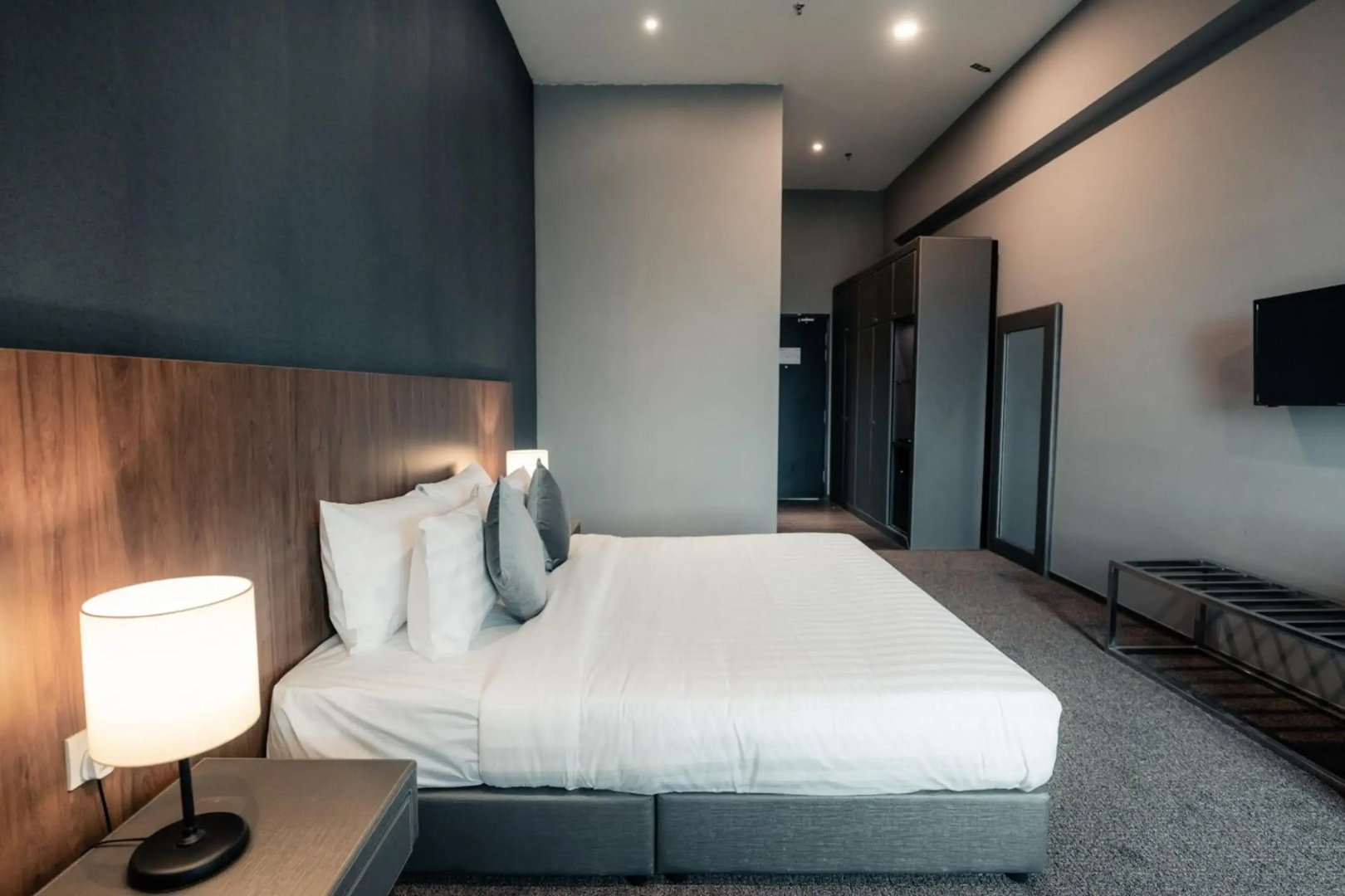 Avenue Garden Hotel