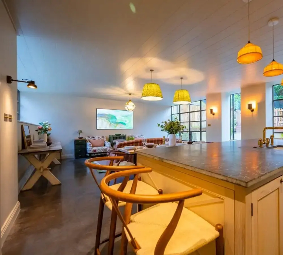 The Writers Retreat - 5 Beds Parking Much More