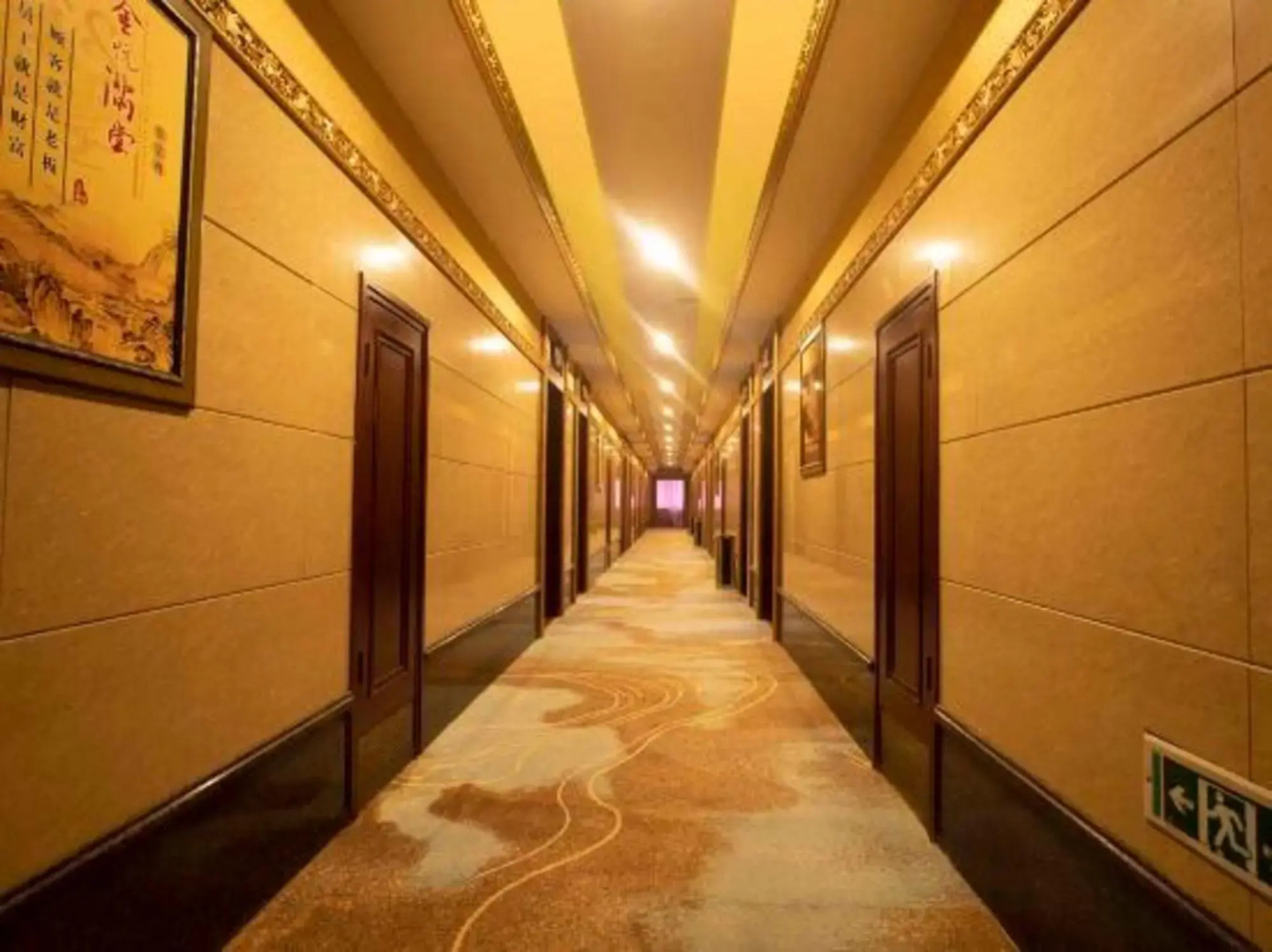 Xiangyu Hotel (Shangqiu Municipal Government High-speed Railway Station)