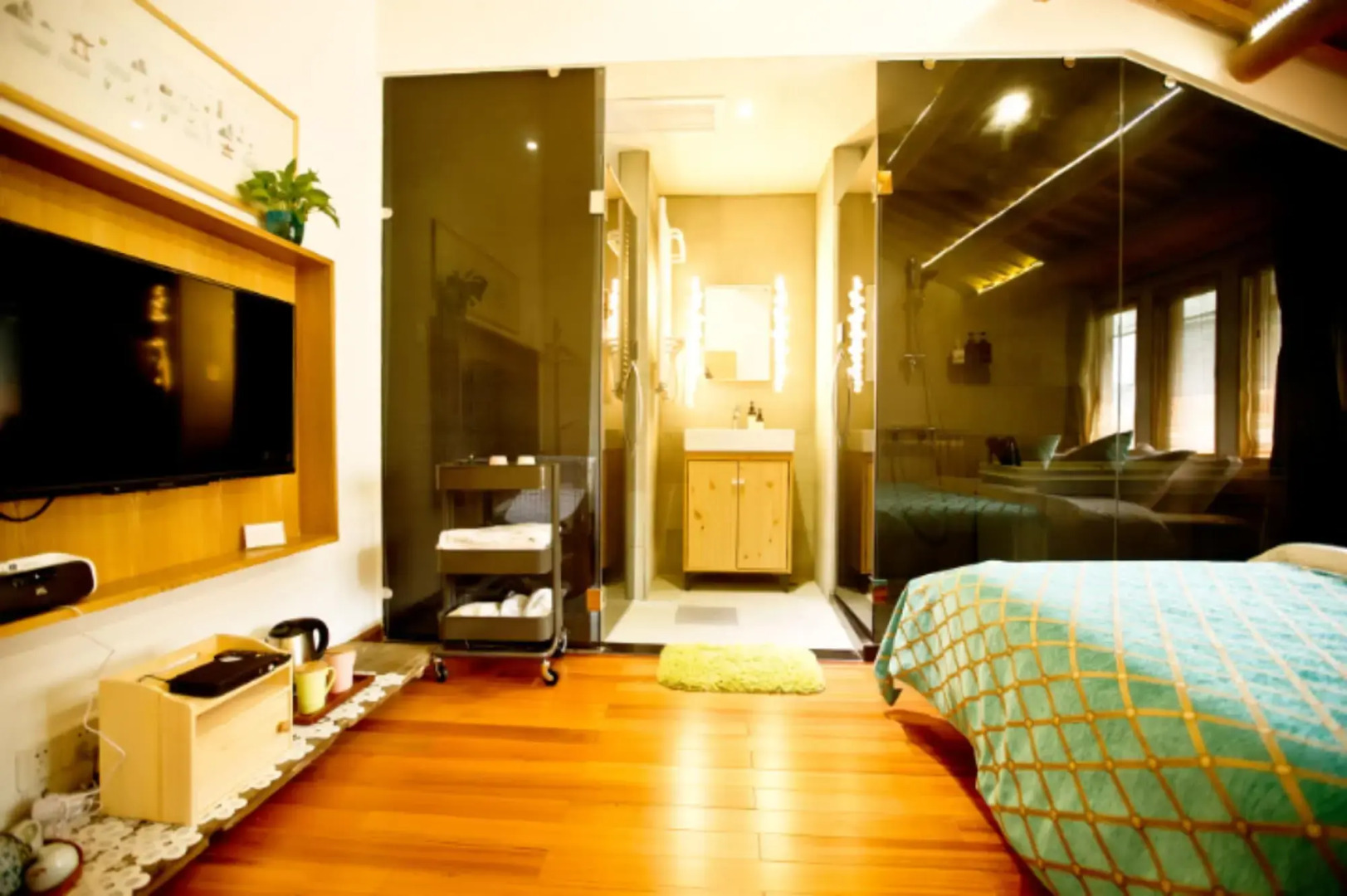 Westlake Longshang Boutique Hotel