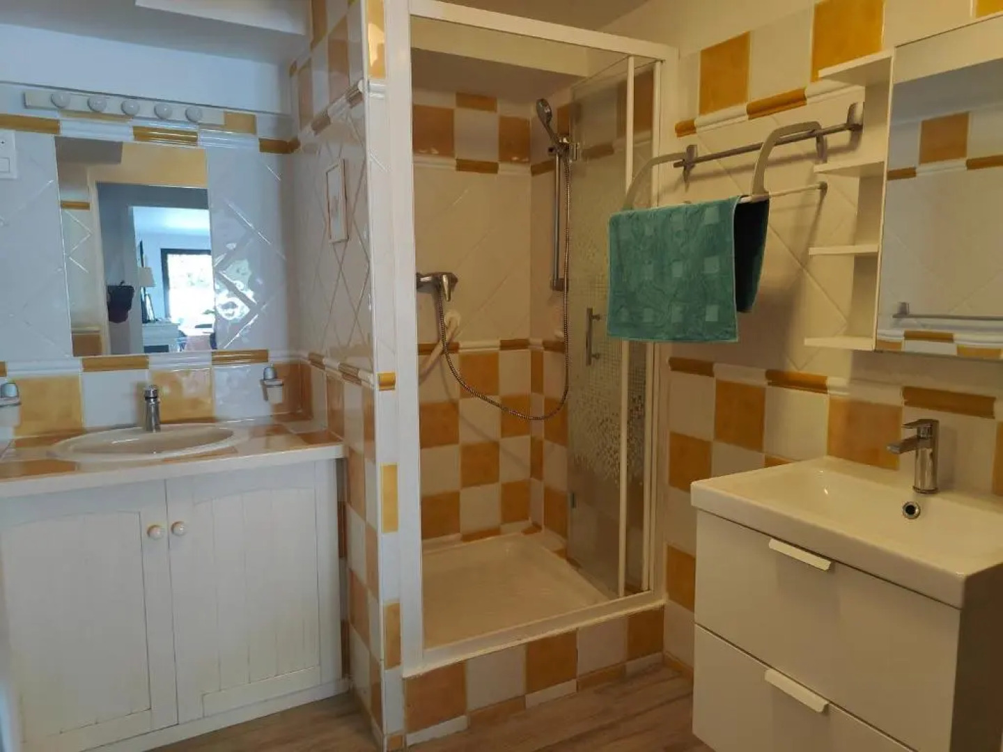 Studio hyper équipé à 150m d'une plage de sable fin grande terrasse presqu'île de charme