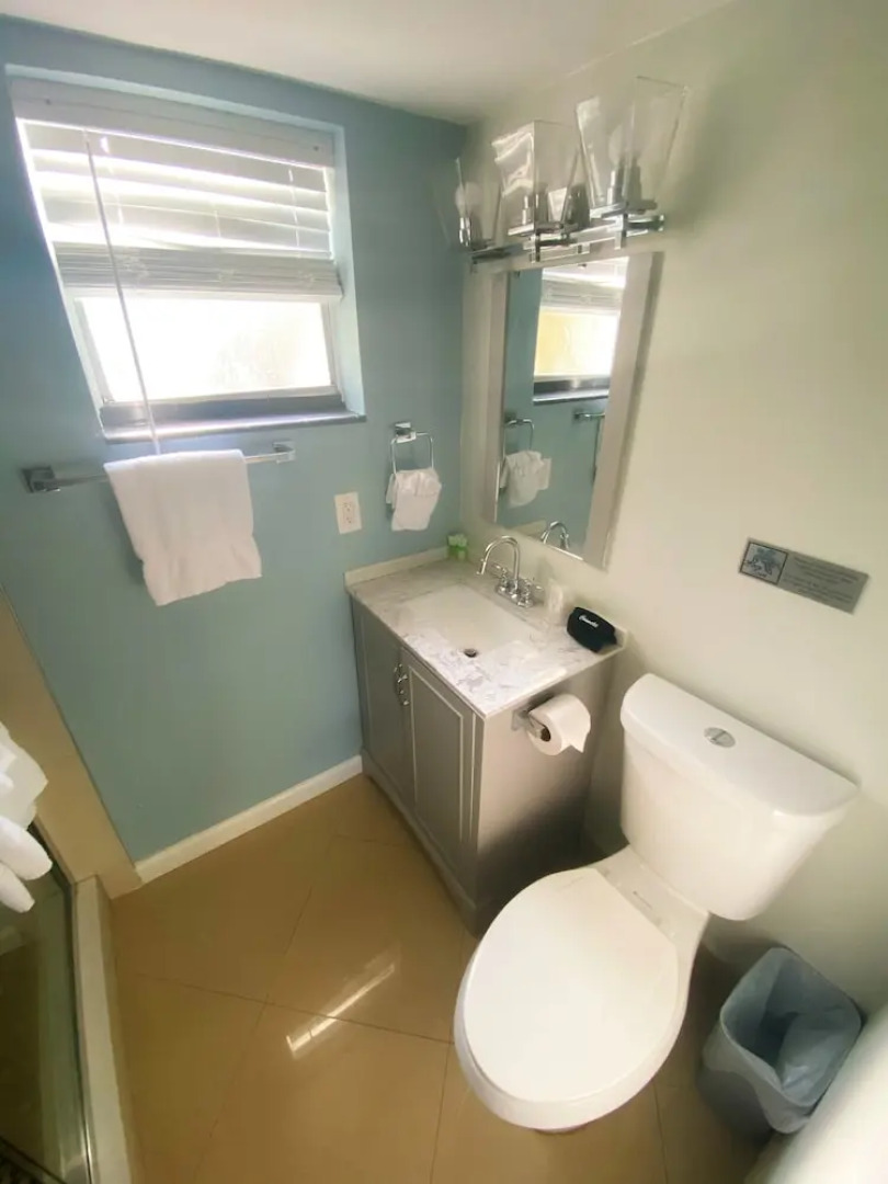 Costa Este Deerfield Beach