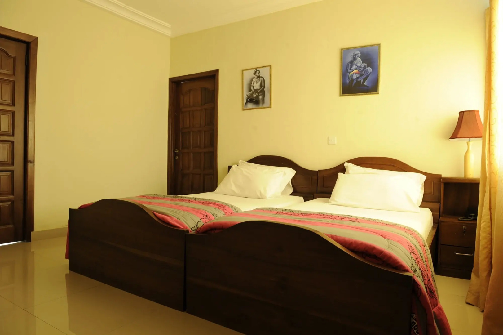 Mount Pleasant Inns & Apartment