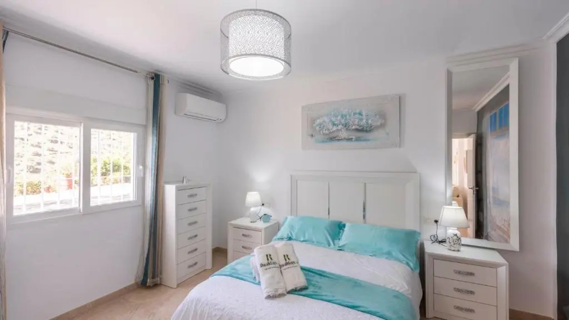 Villa Felicidad Sayalonga by Ruralidays