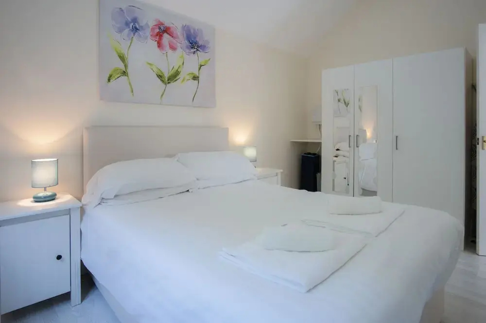 Bluebird - 2 Bedroom Apartment - Pendine