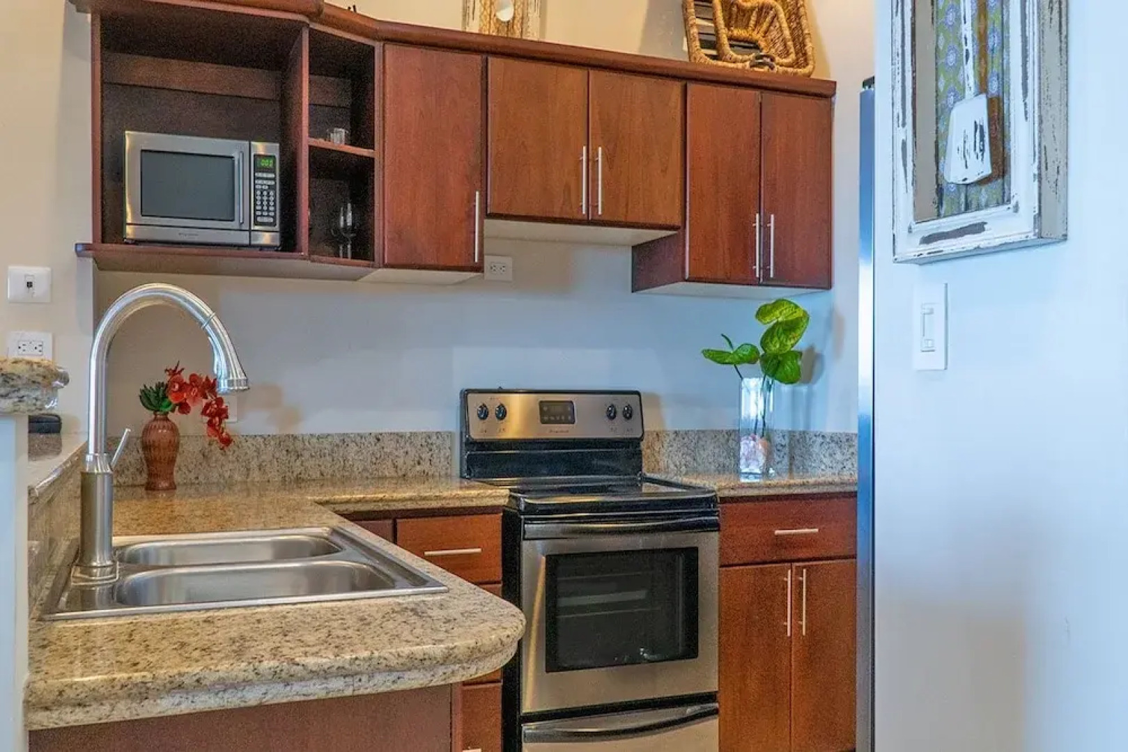 Ocean View Luxury Condo at Flamingo Towers