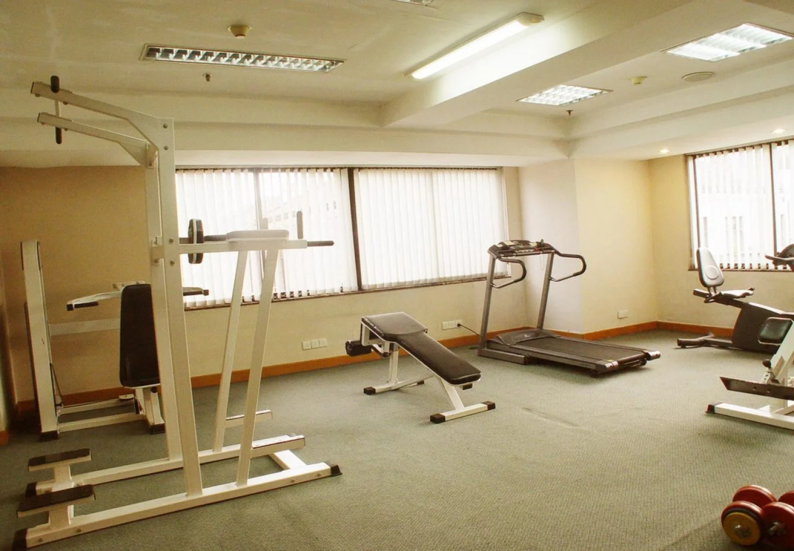 Guangdong Victory Hotel - Free shuttle bus to exhibition center during Canton Fair