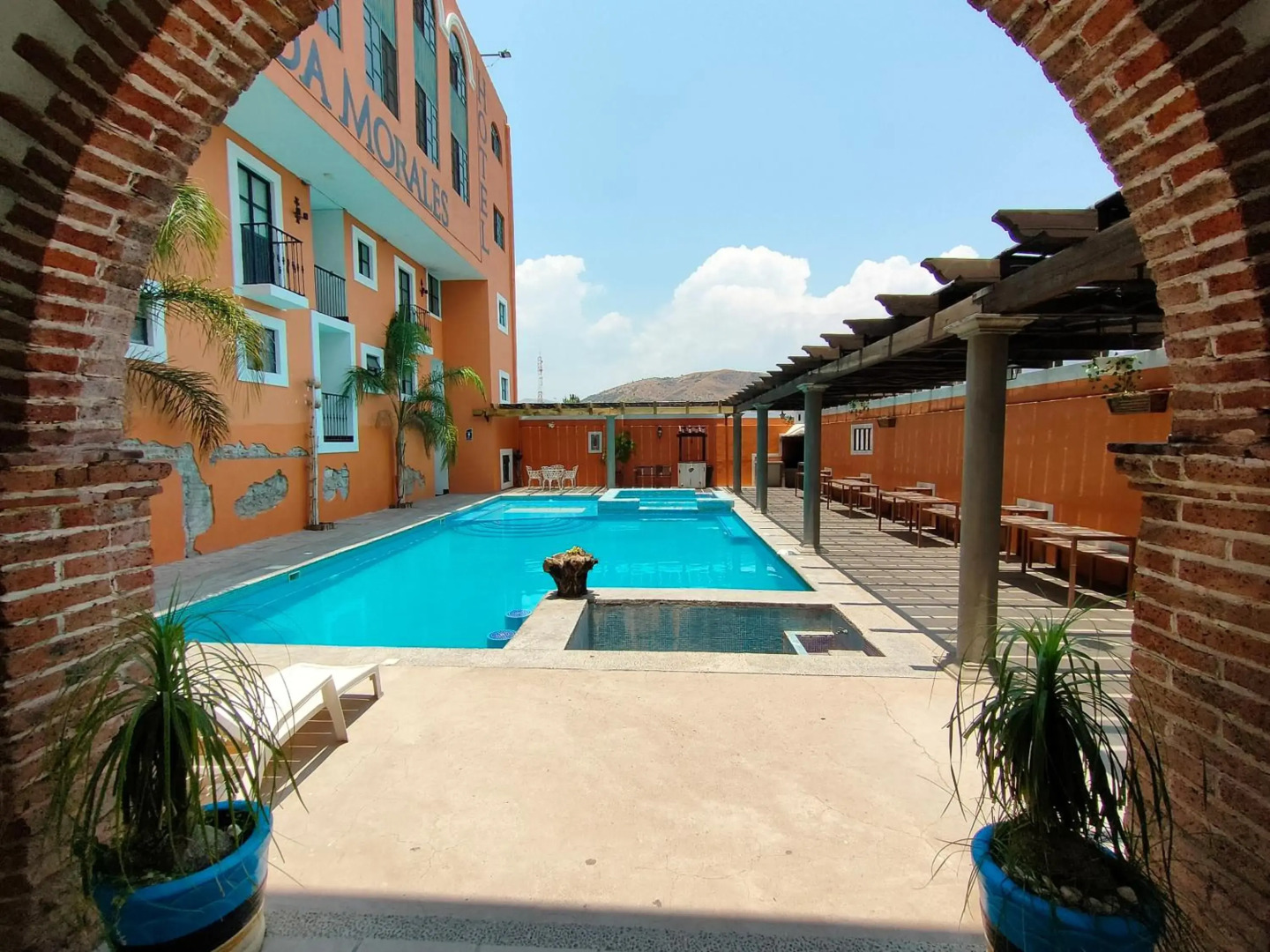 Hotel Hacienda Morales.