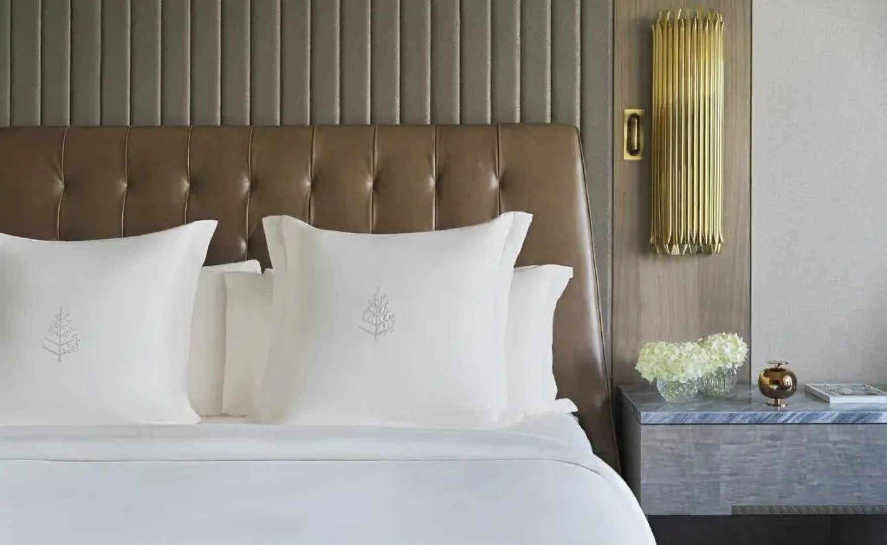 Отель Four Seasons Riyadh At Kingdom Center