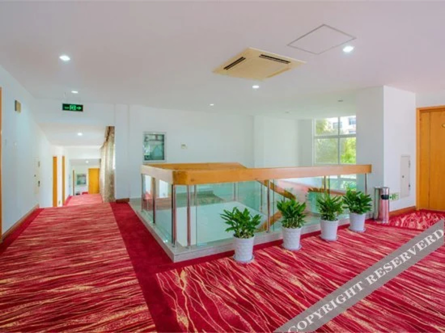 Wangfeng Gaden Hotel