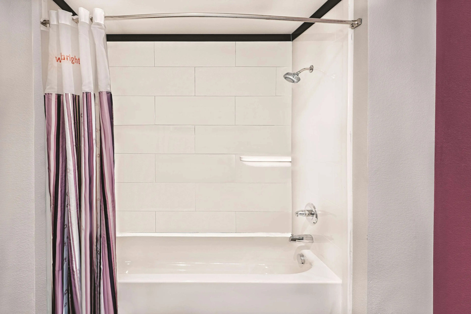 La Quinta Inn & Suites by Wyndham Dallas Grand Prairie North