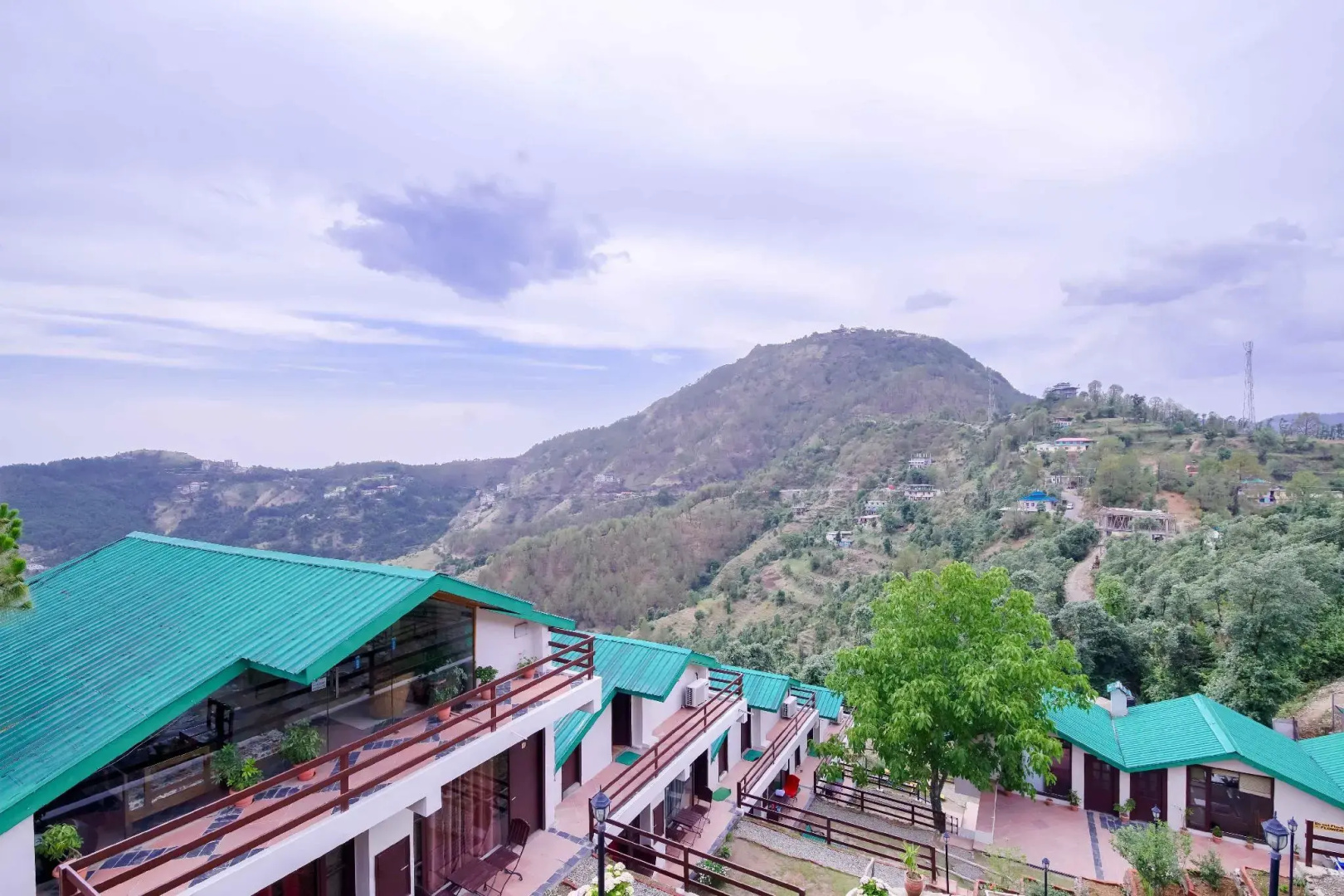 WoodSmoke resort & Spa