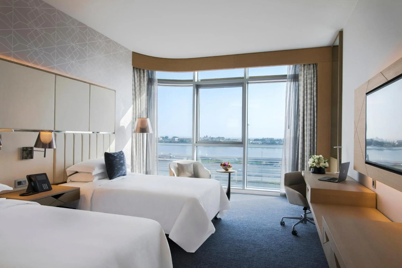 Pearl Rotana Hotel Capital Centre