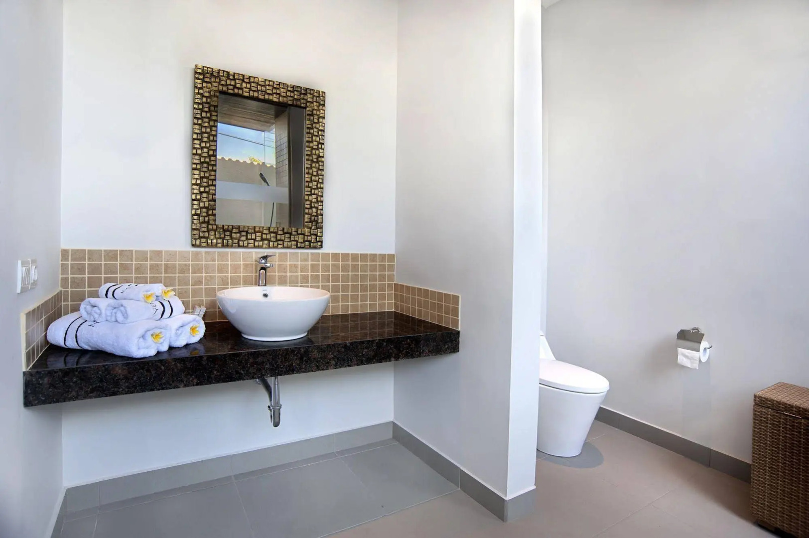 Villa Yenian by Villa Finder