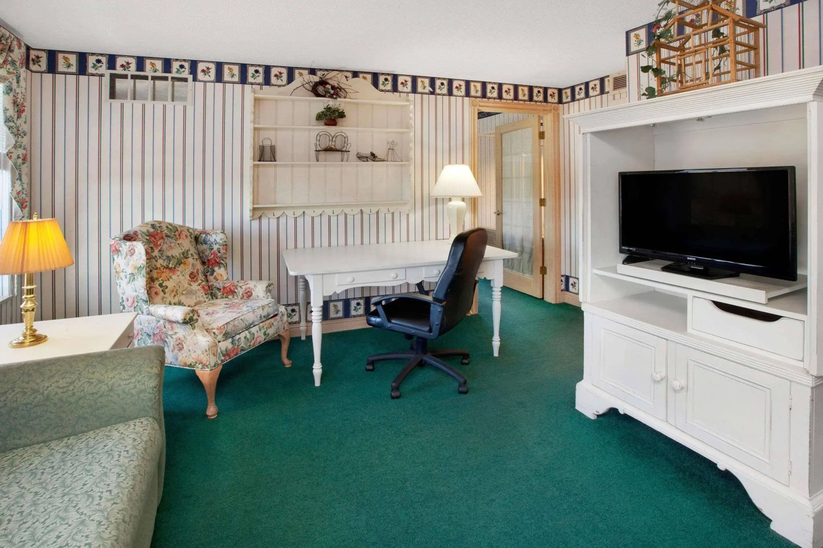 Ramada Plaza Hotel Ojibway