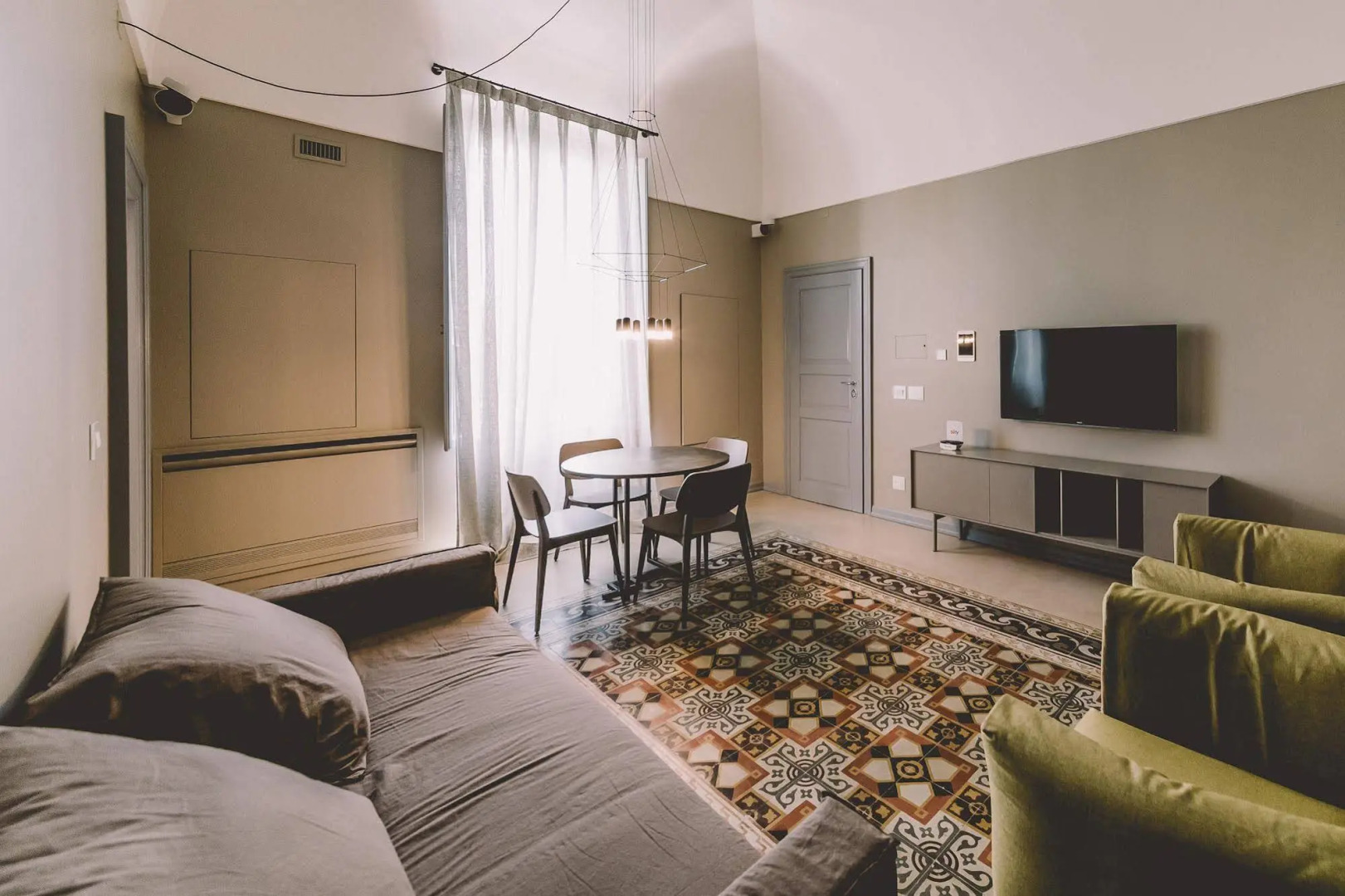 Cinquevite Rooms & Pool