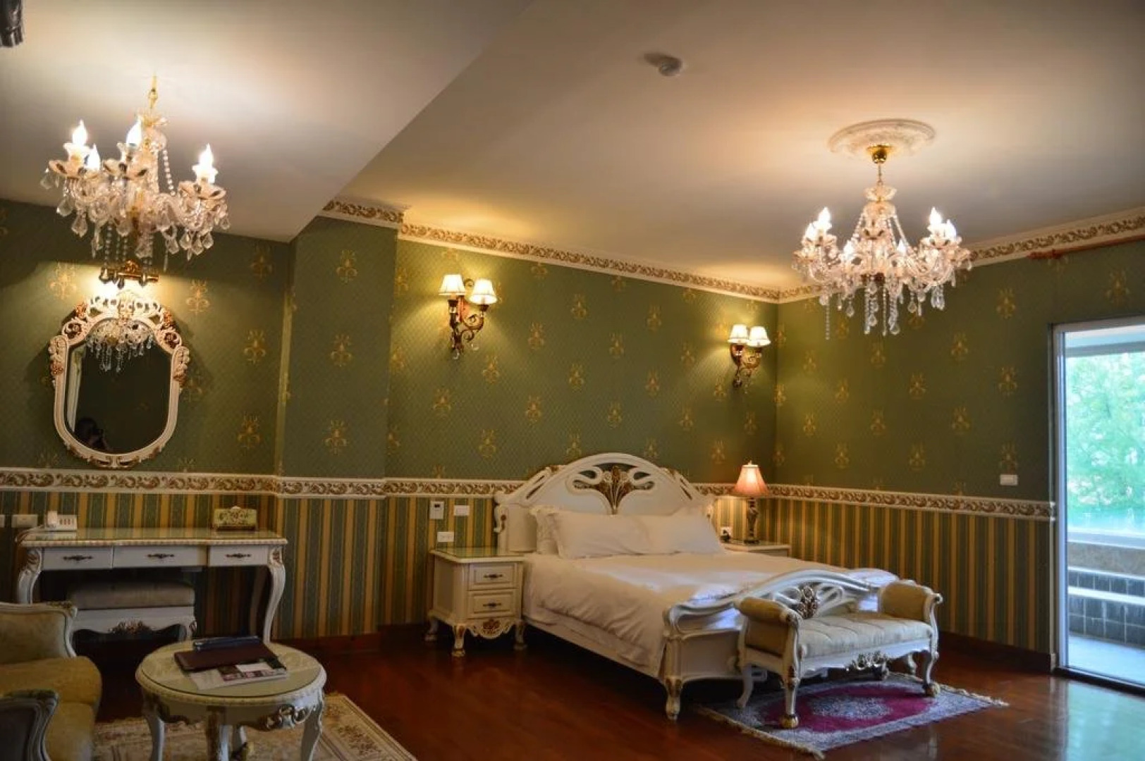 Florence Resort Villa Constantinople