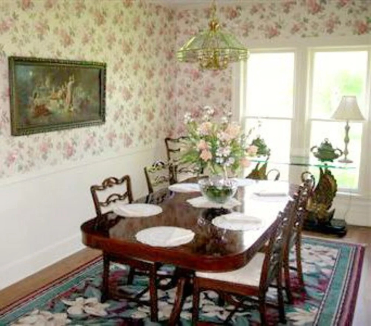 Kuttawa Harbor House