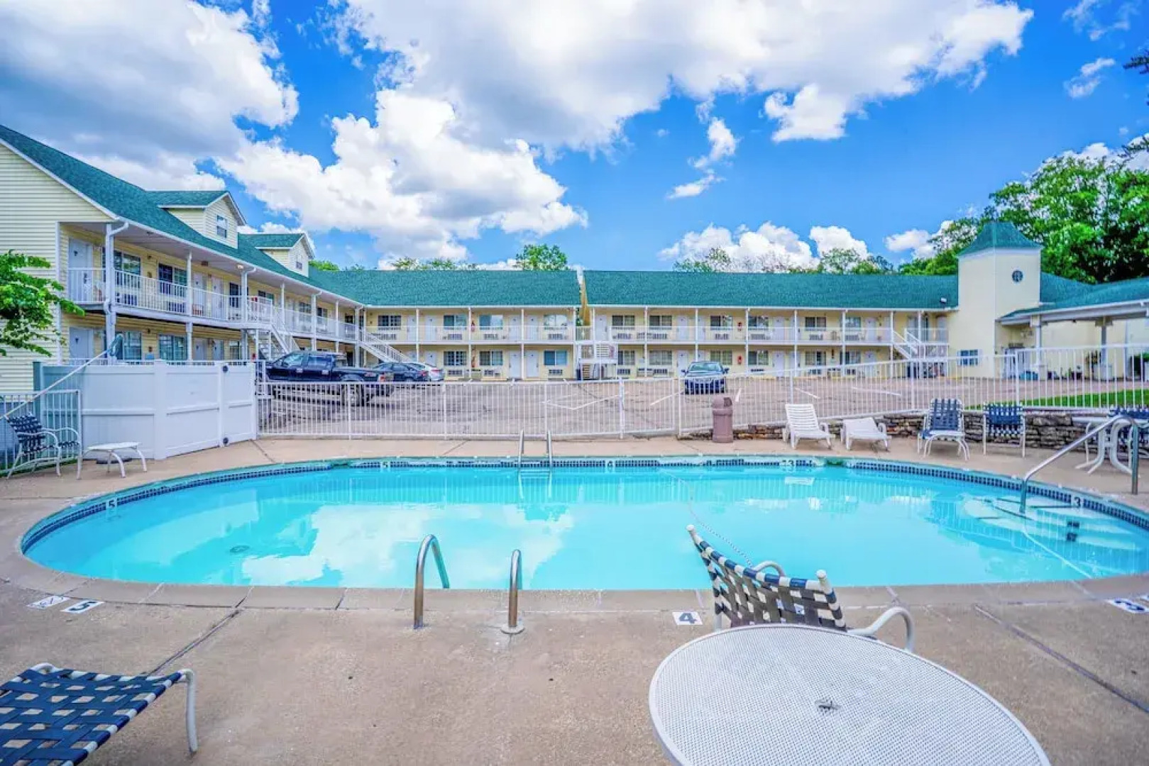 Hotel O Eureka Springs - Christ of Ozark Area