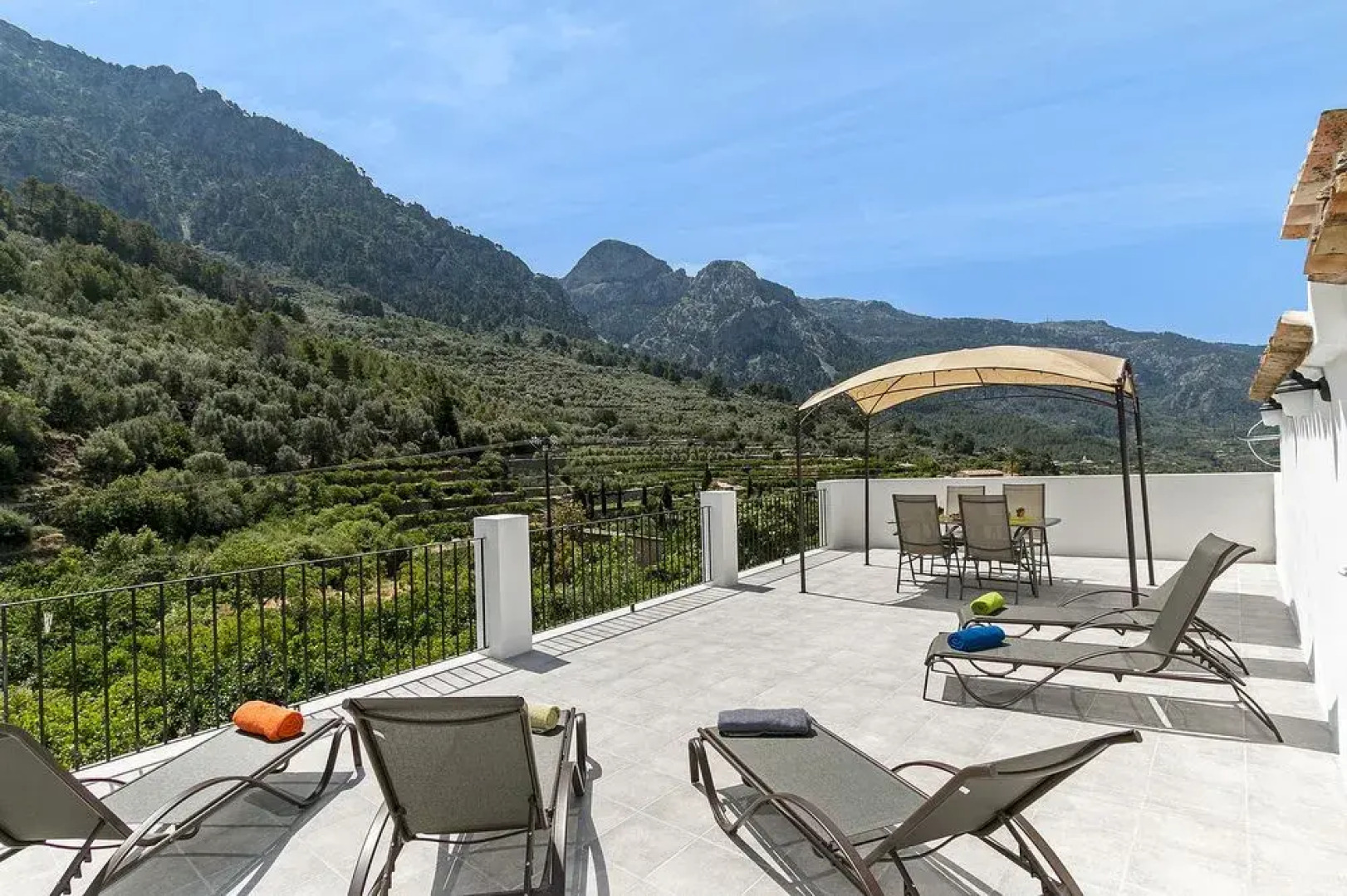 Town House Alba in Fornalutx