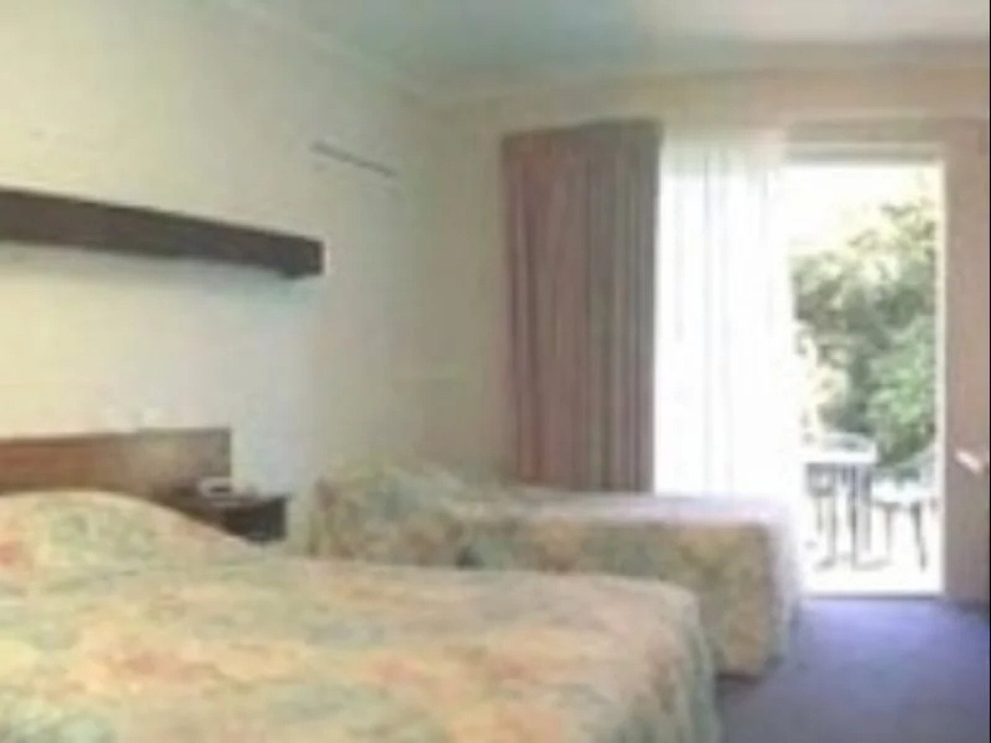 Corlette Palms Motor Inn