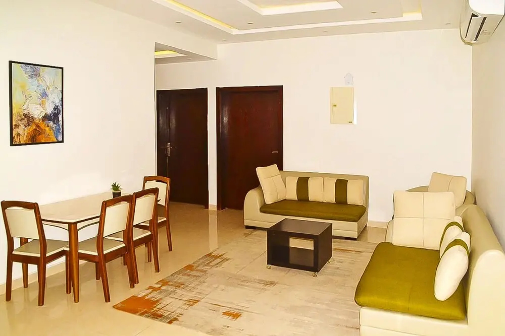 OYO 617 Rose Plaza Hotel