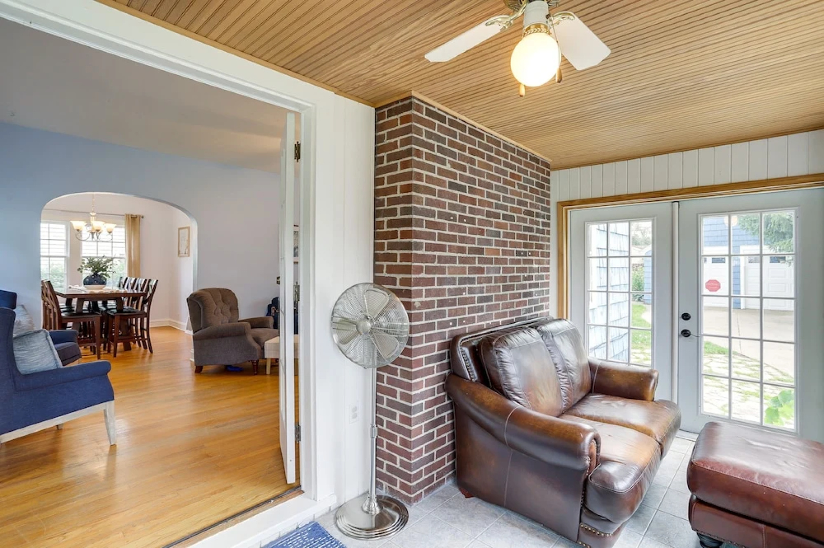Charming South Bend Retreat ~ 1 Mi to Notre Dame!