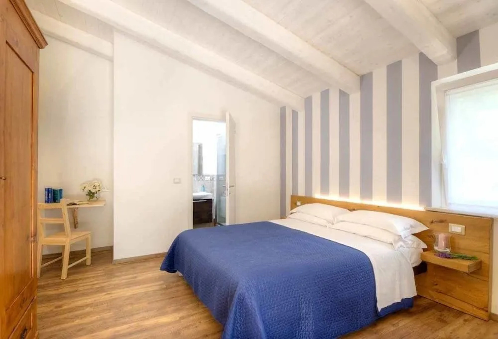 Bellafiora Bed & Breakfast