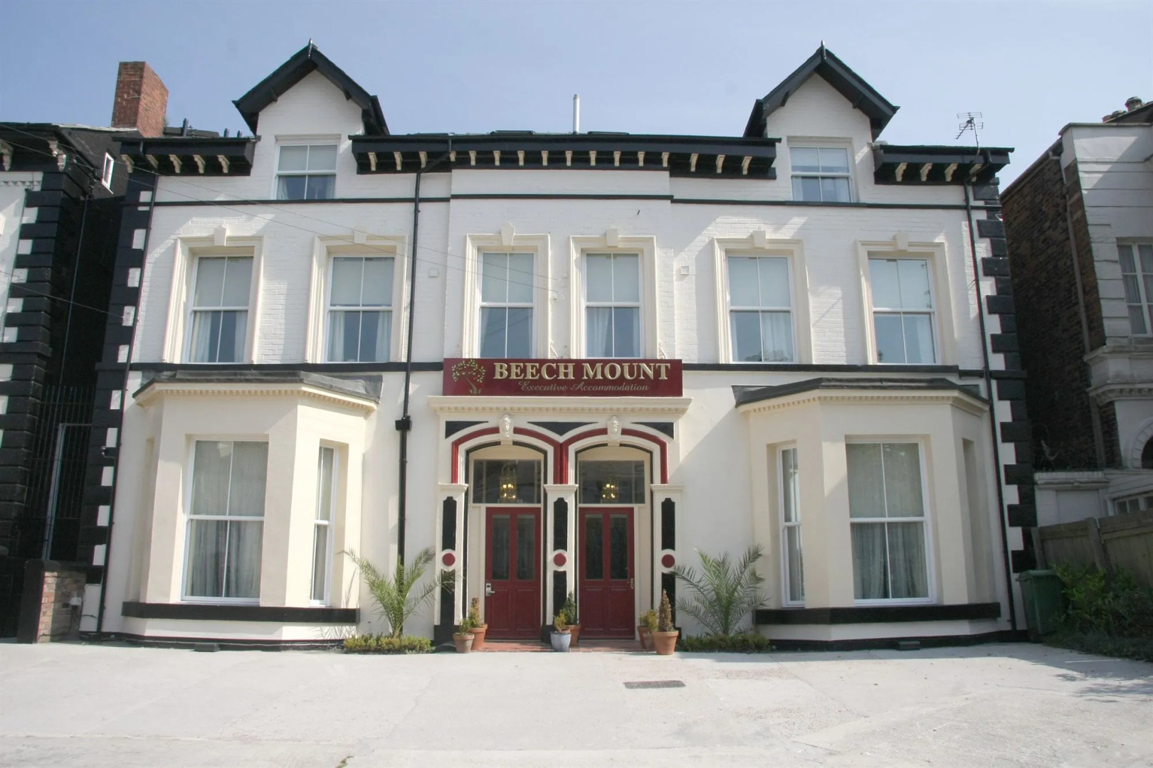 Beech Mount Hotel - Free Parking