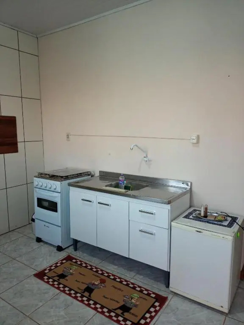 Apartamento com churrasqueira, ótima localização.