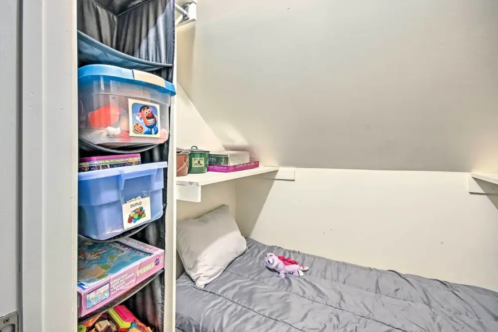 Fire Pit & Boat Slip: Waterfront Grove Getaway