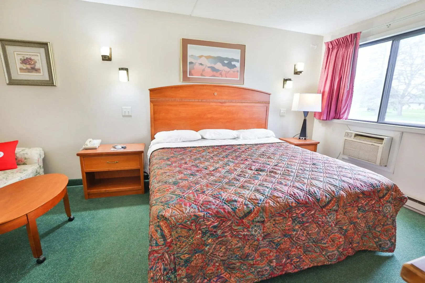 OYO Hotel Pipestone MN, Canterbury Park