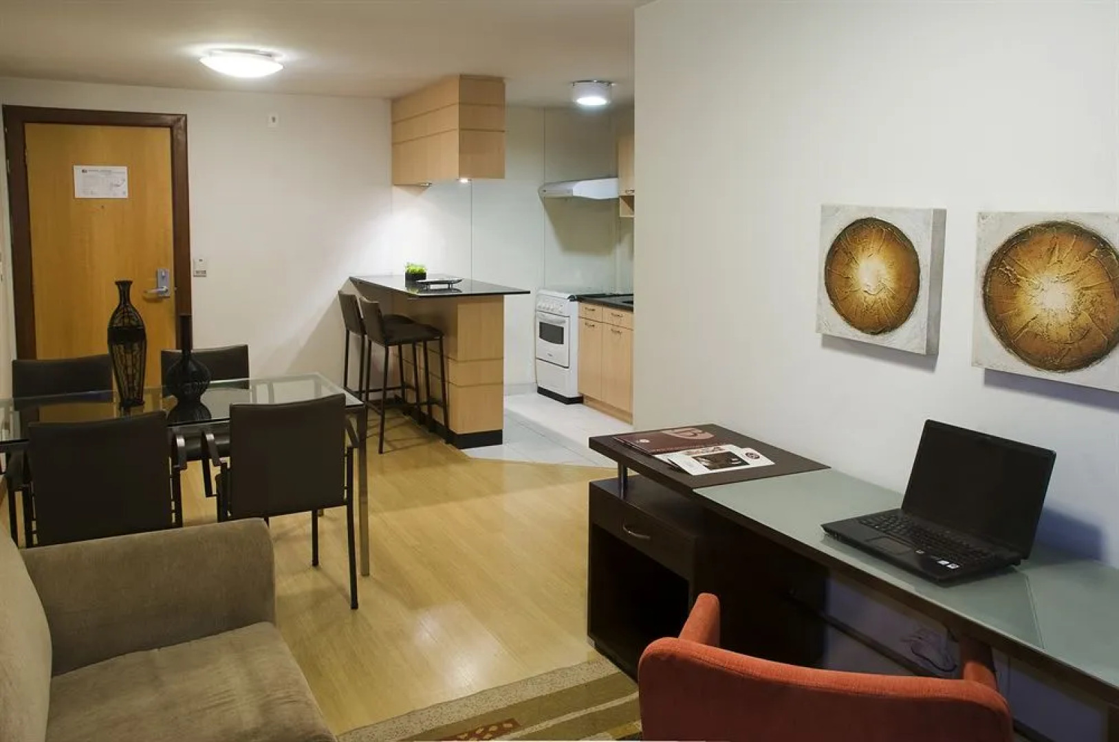 Bristol La Place Apart