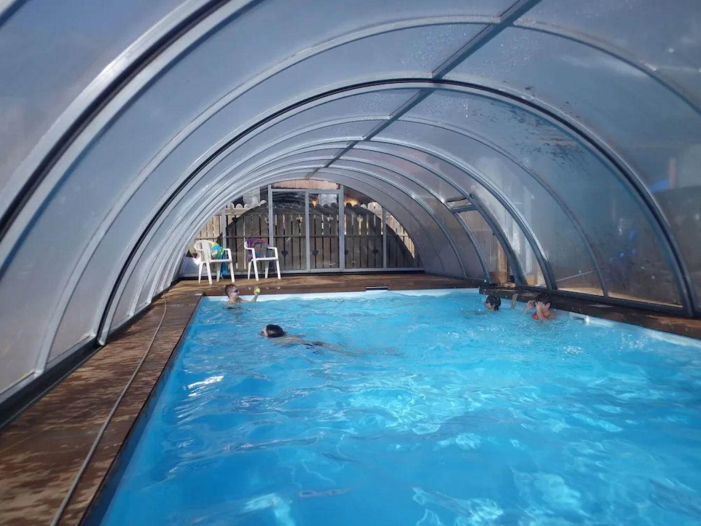 Comfortable Semi-detached Chalet 1 km. From the Nice Center