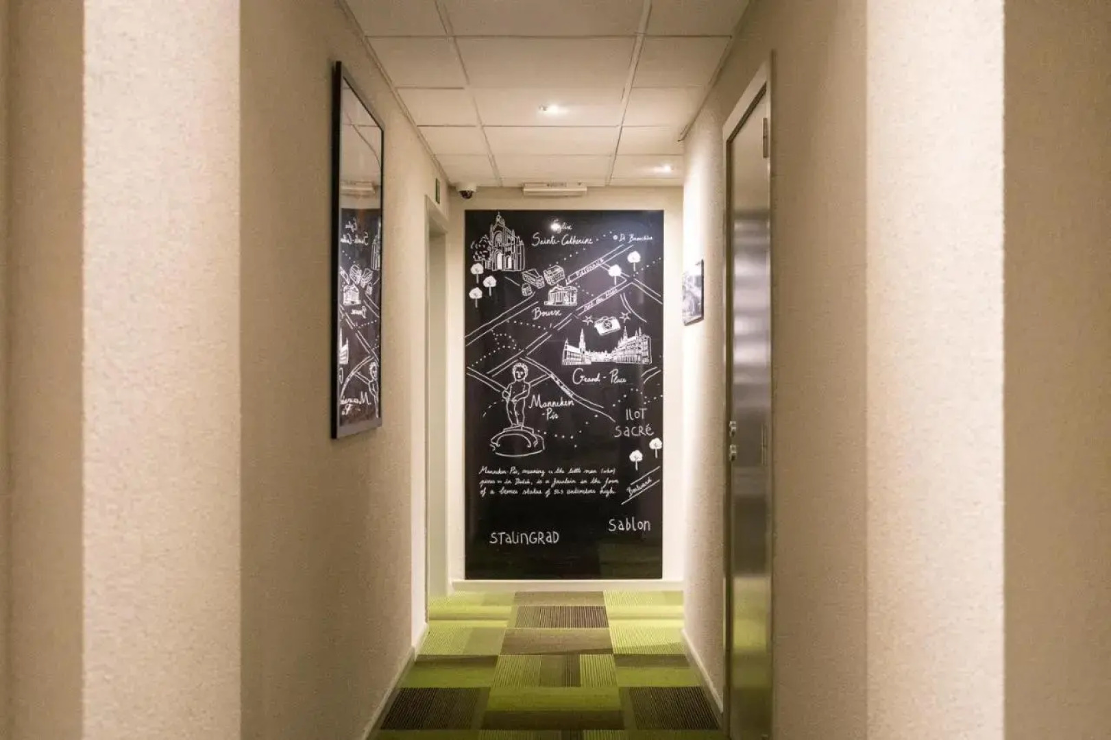 Alma Grand Place Hotel