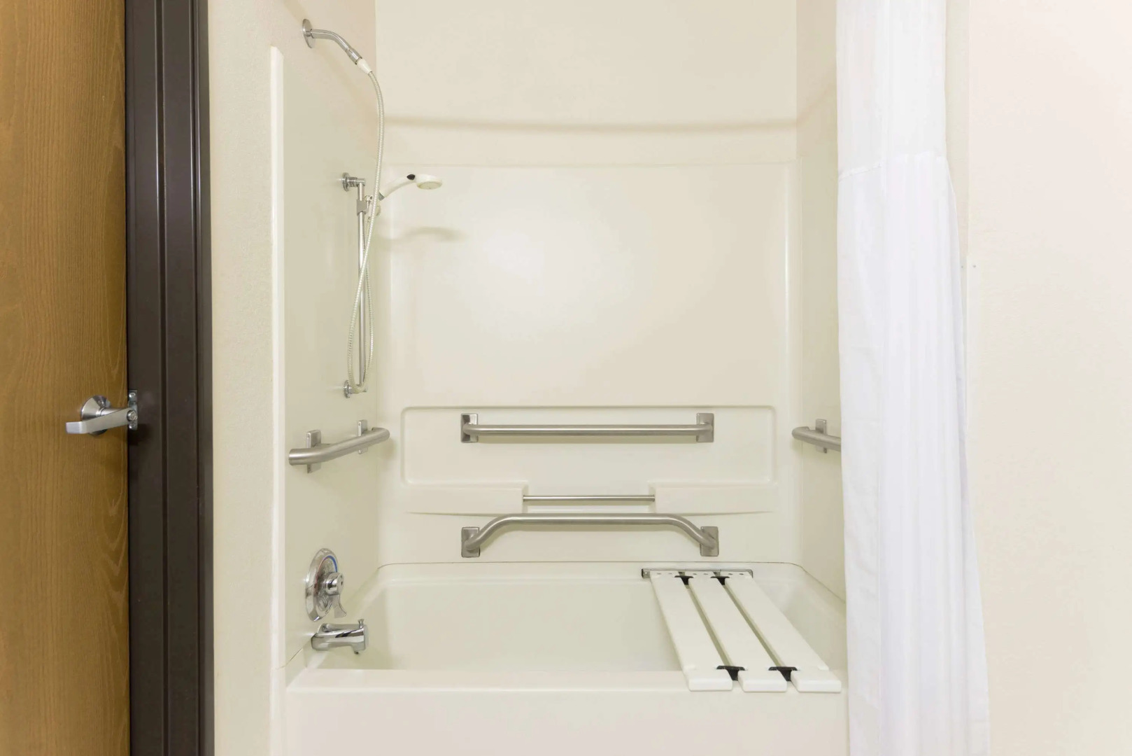 Super 8 by Wyndham Warrenton