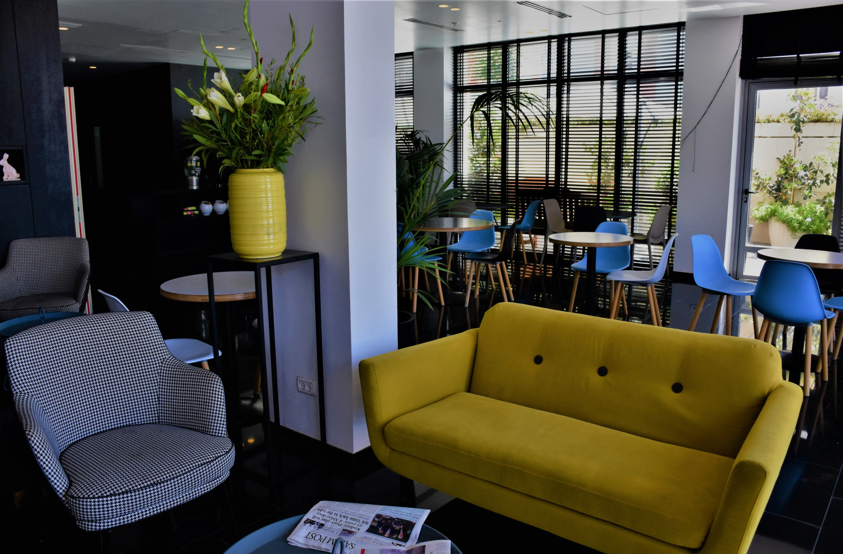 Sea Side by Zvieli Hotels