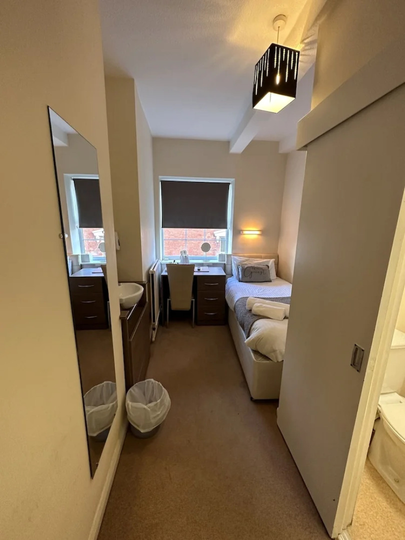 Pine Lodge Hotel & Restaurant Mansfield