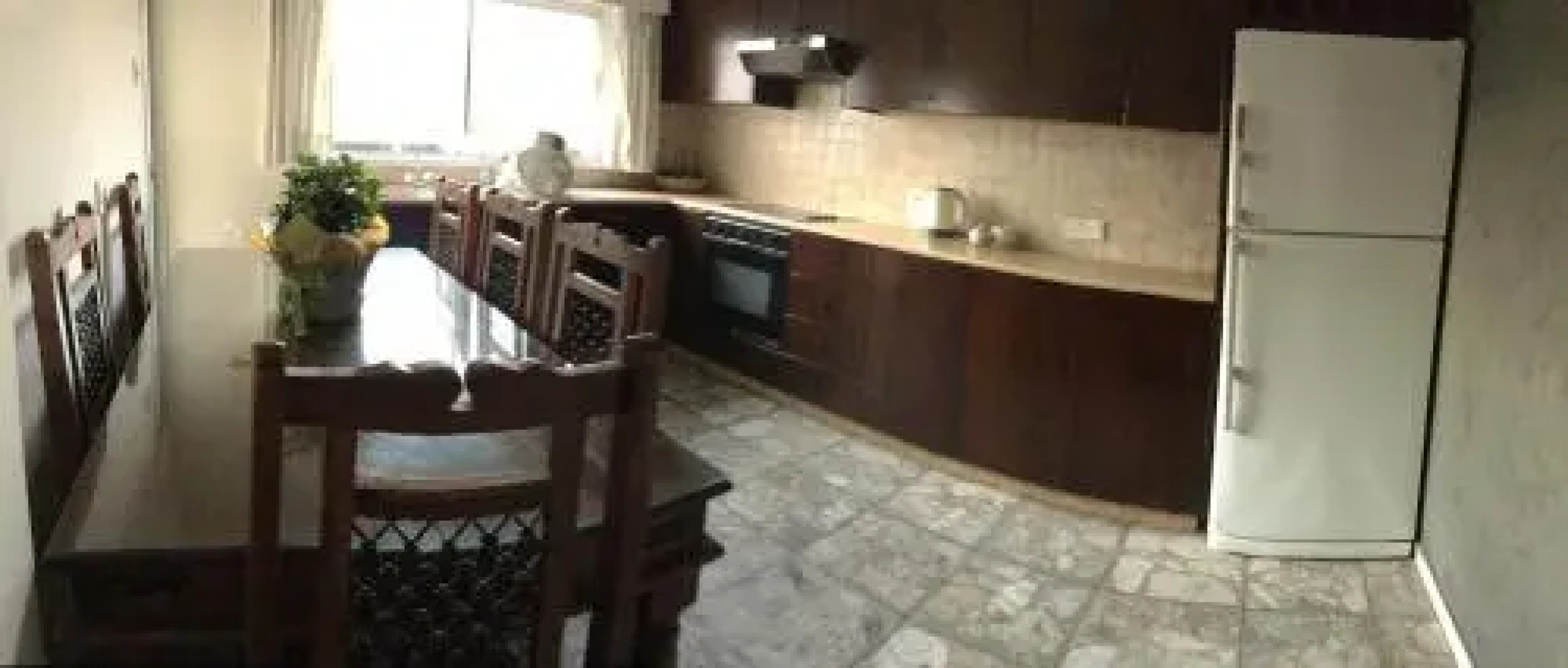 Spectacular 3 Bed Apartment