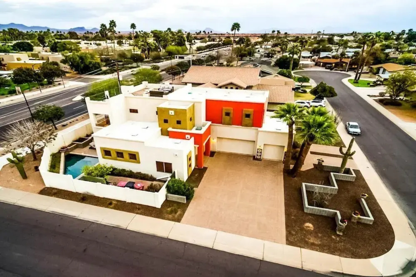 Pueblo Viejo by AvantStay | 5min Drive to Old Town - Sleeps 14