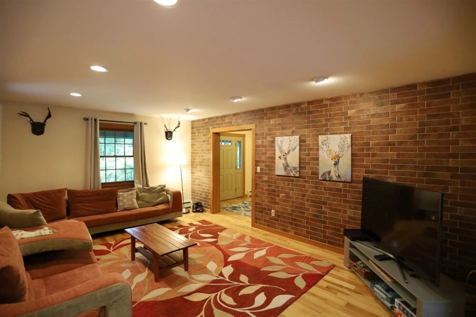 Large 4 Bedroom Pet Friendly Home in Waterville Estates! - Sw201e