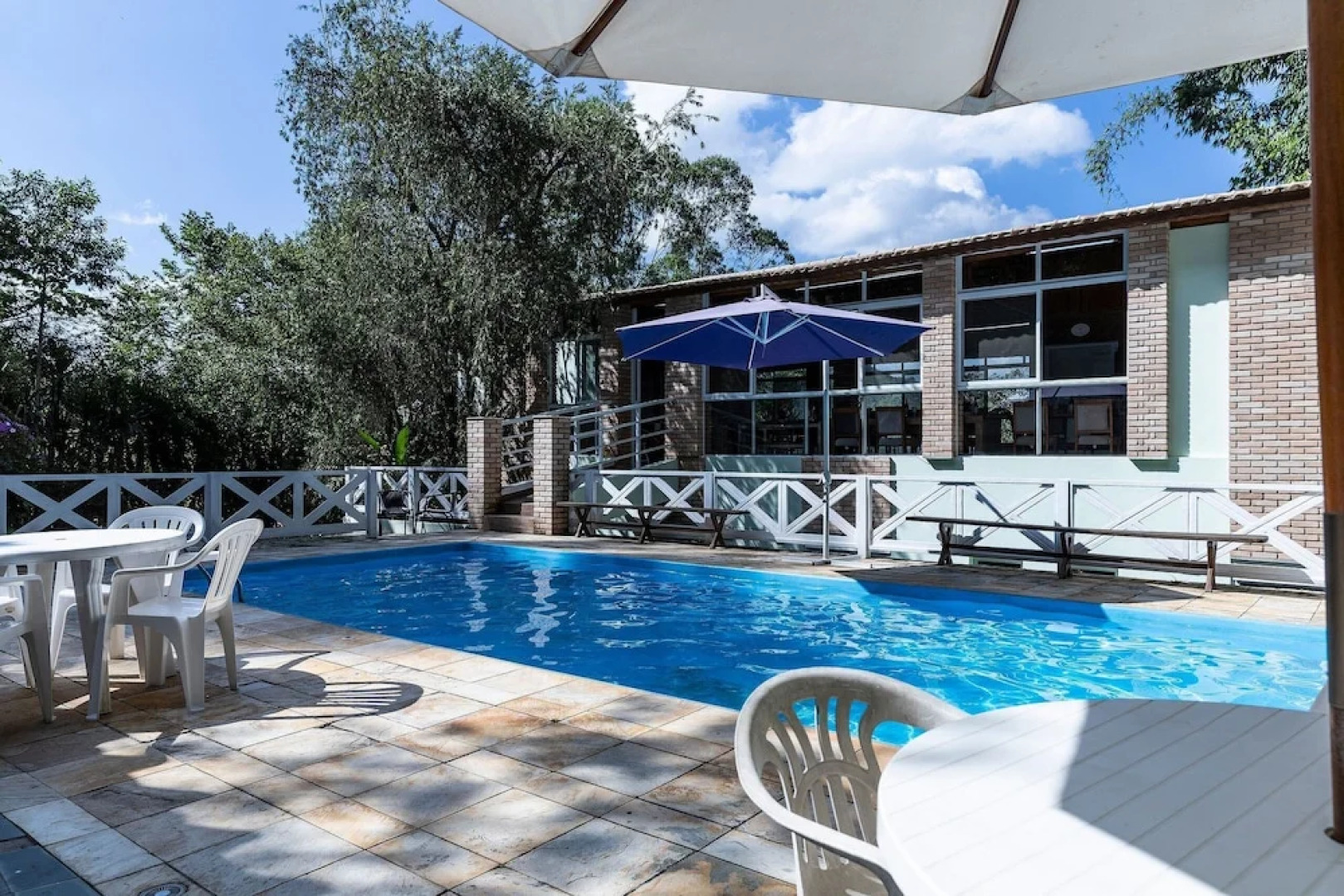 Chácara com Piscina a 40 min de SP