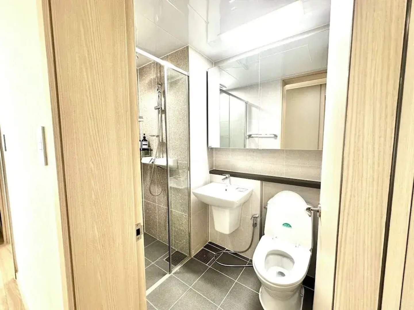 The November Stay Guri