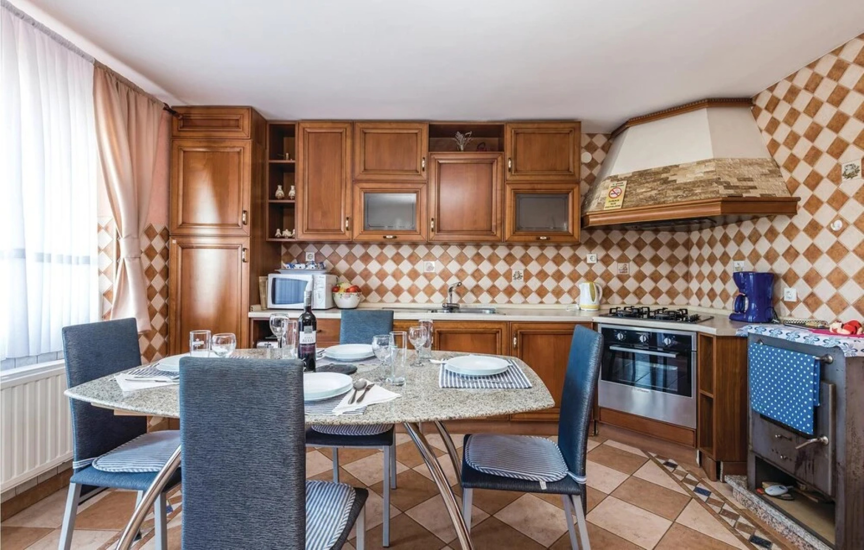 Stunning Home in Ozalj With 5 Bedrooms, Wifi and Outdoor Swimming Pool