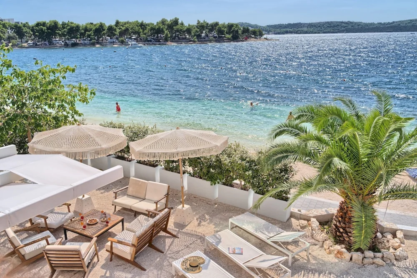 Livingstone Beach House