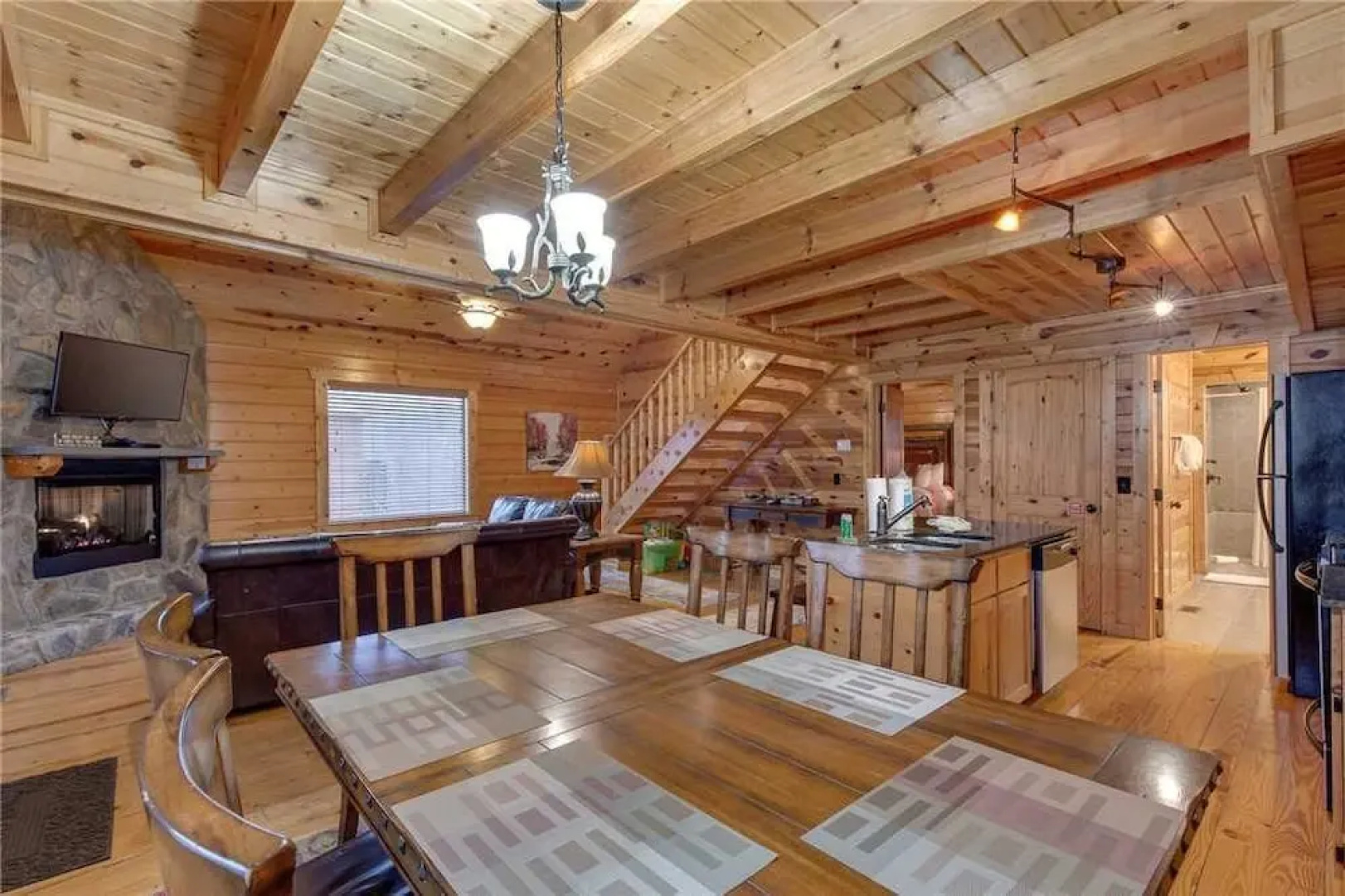 Easy As Pie - Three Bedroom Cabin