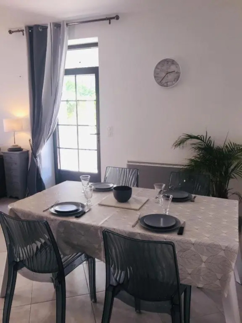 Appartement cour ancienne abbaye