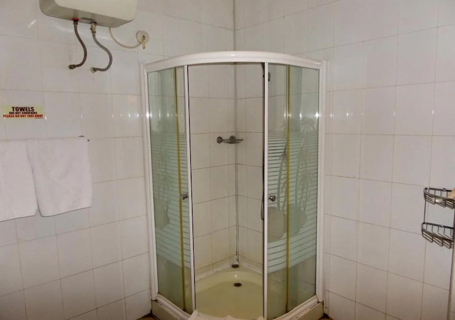 Manyxville Hotel & Suites