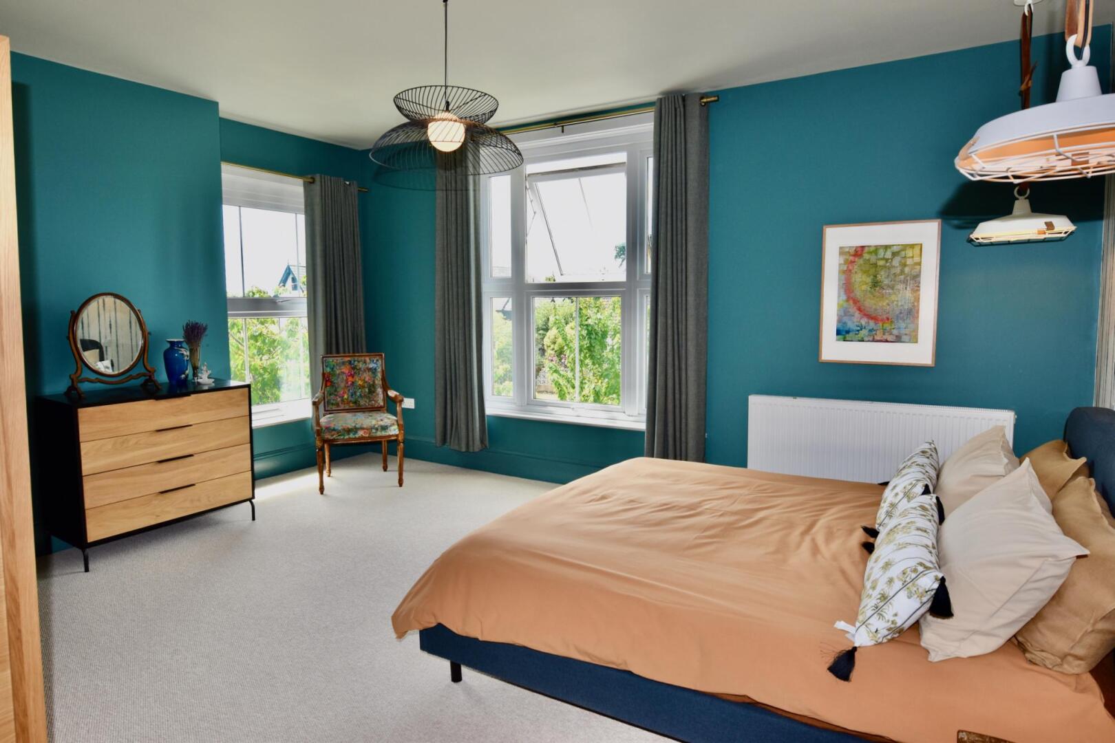 Blenheim House a Seaside Home for 12