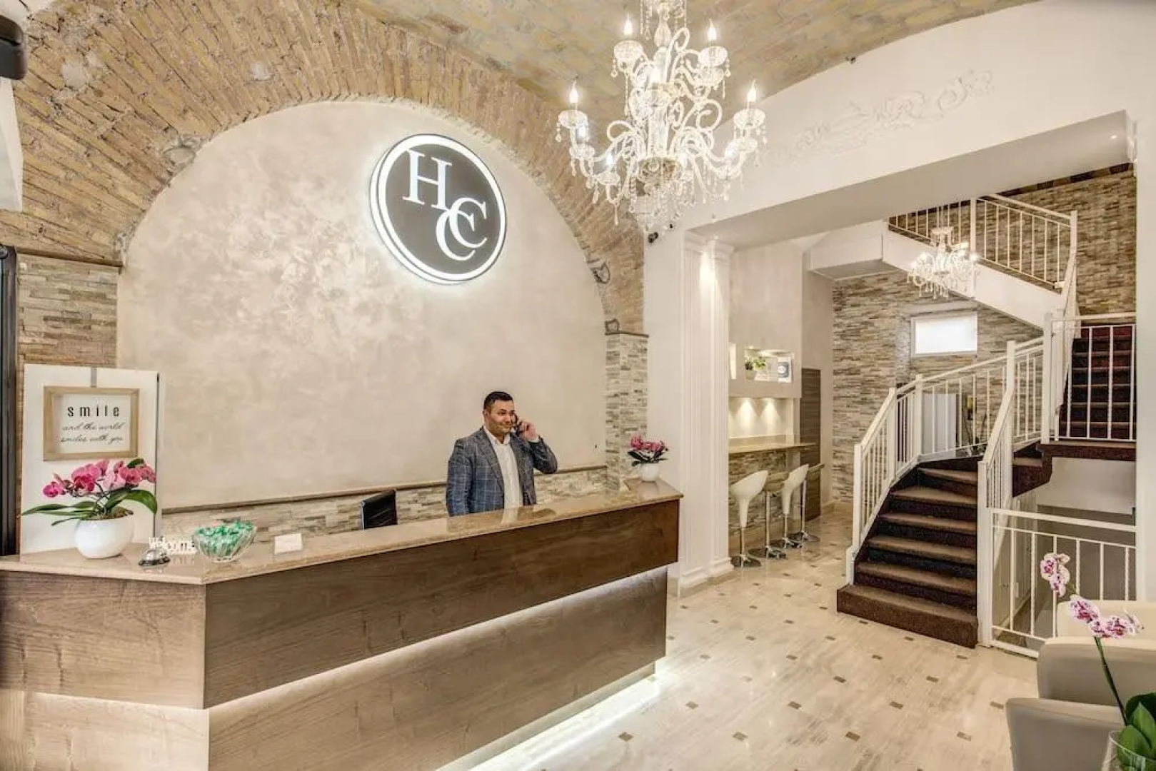 Adas Hotel